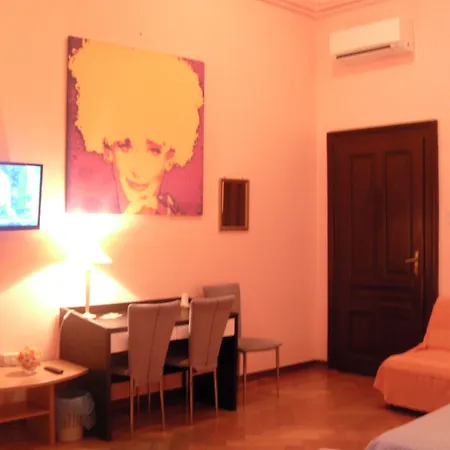 Stazione Casa de hóspedes Trieste