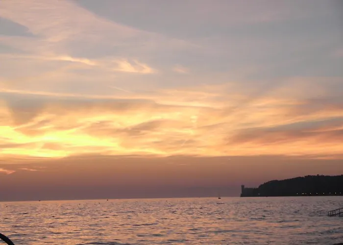 Stazione טריאסטה