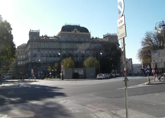 Stazione טריאסטה
