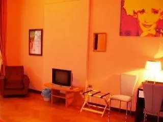 Stazione בית הארחה 2*